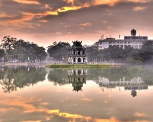 Hồ Gươm  - Tờ báo Independent gợi ý du lịch tết ở Hà Nội