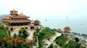Thiền viện GIác Tâm - Chùa Cái Bầu , Quảng Ninh