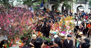 Đi trả lễ đền Bà Chúa Kho cuối năm